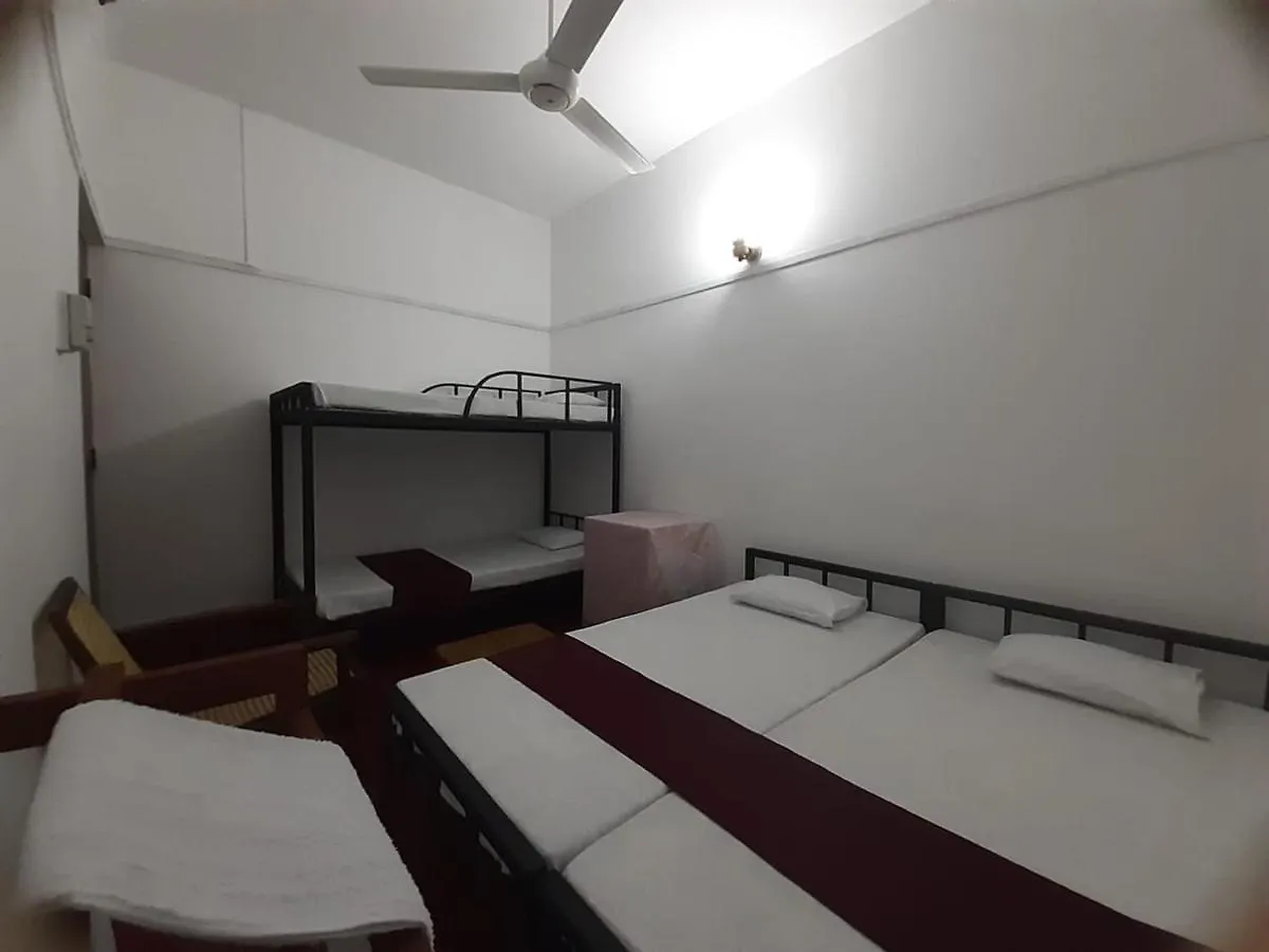 Lazy Bear Best Hostel In Kandy